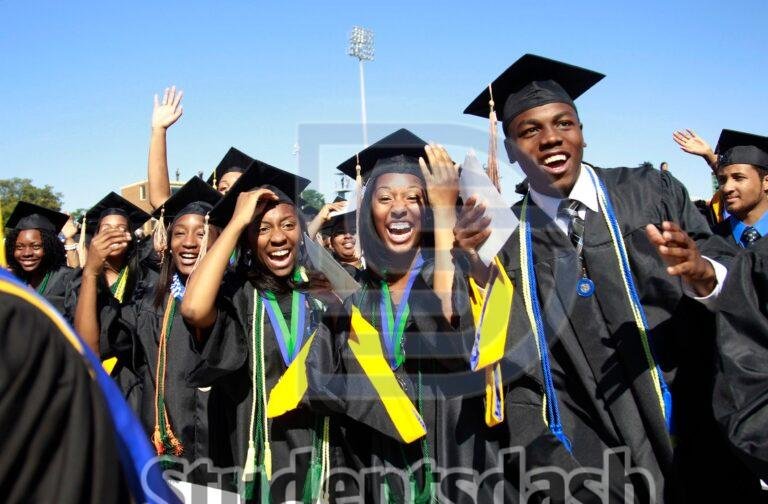 Mistakes to Avoid When Applying for USA Scholarships